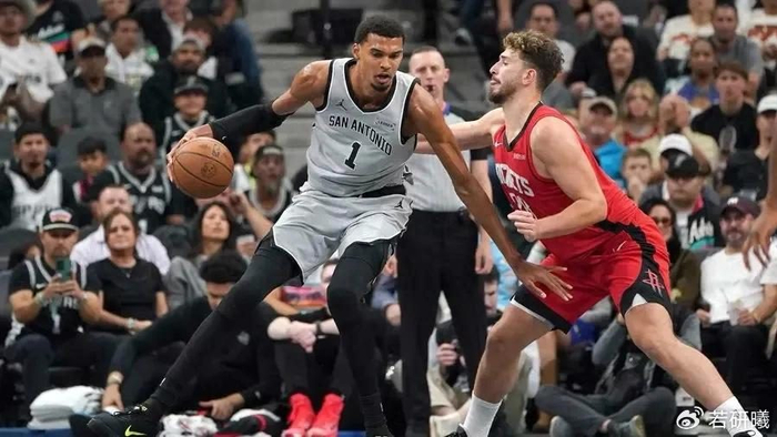 开云中国-狂输66分!申京成火箭漏洞,美媒晒防守数据,谢泼德确实被冤枉了|卡佩拉|马刺|凯文·杜兰特|圣安东尼奥马刺队|阿尔佩伦-申京_新浪新闻